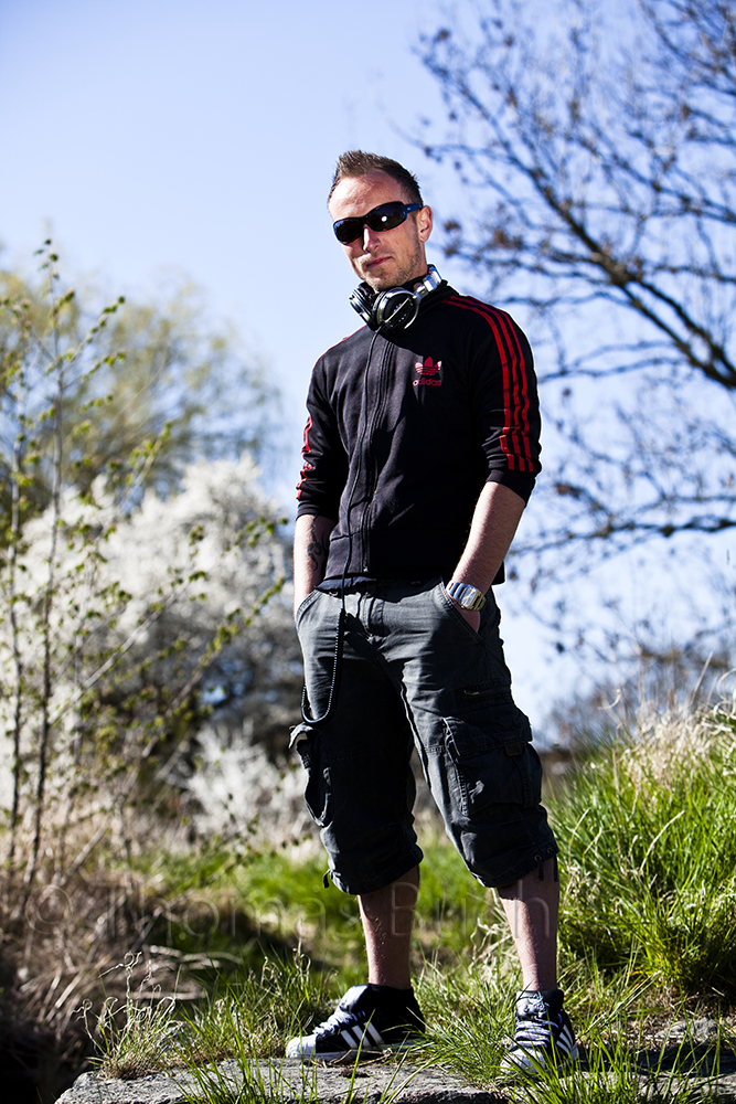 Hartvig Strikes a Pose